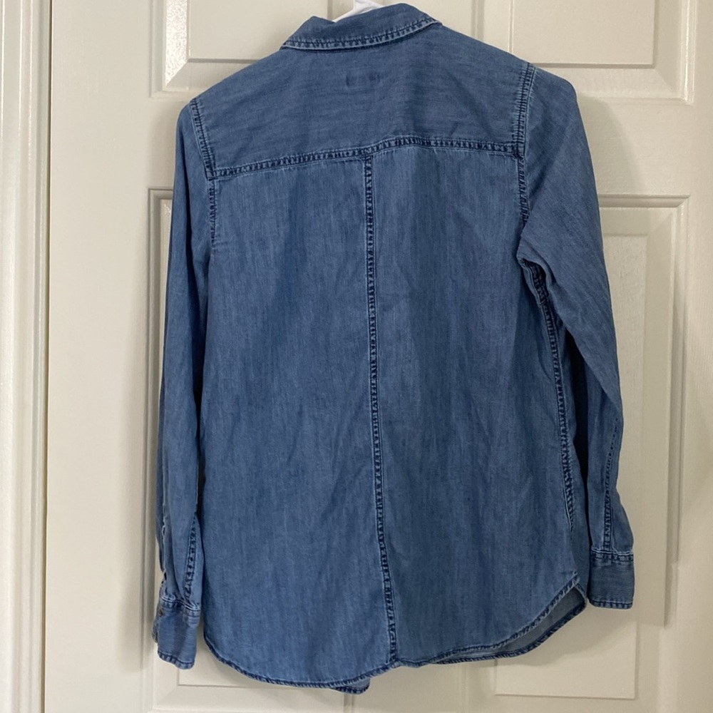 Talbots chambray long sleeve collard button up womens shirt with chest pocket - Picture 7 of 7